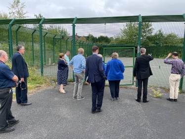 Tom Randall MP hosts a site visit and meeting in the former Gedling School grounds