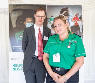 Gedling’s MP, Tom Randall, meets with Gedling resident and St John volunteer Cara-Lee